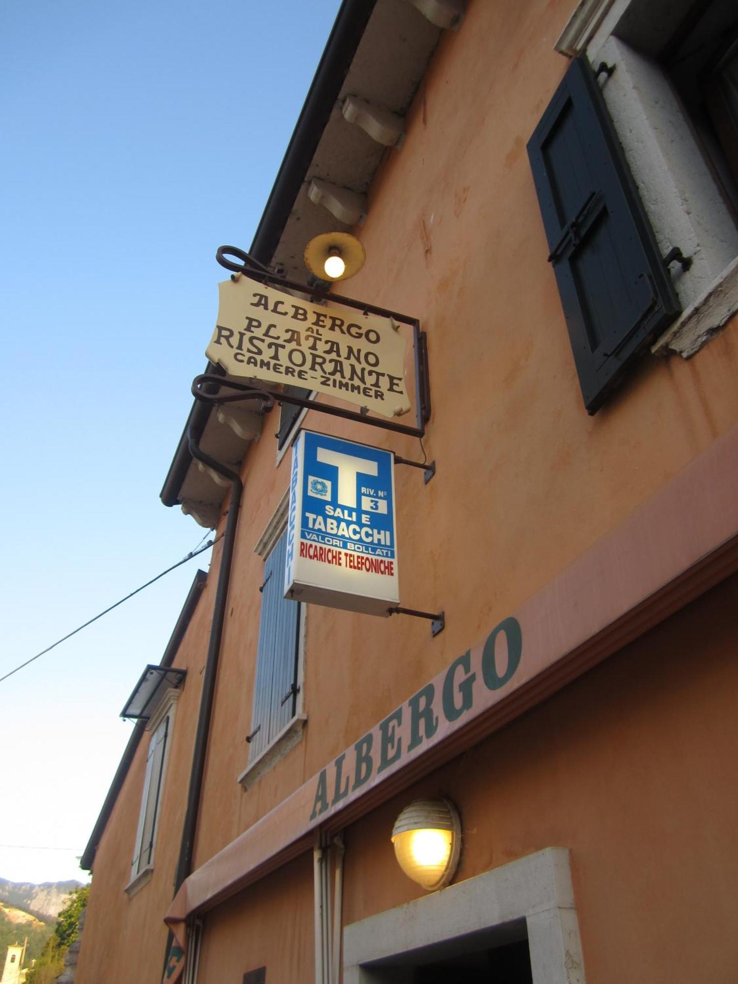 Albergo Al Platano Caprino Veronese Zewnętrze zdjęcie