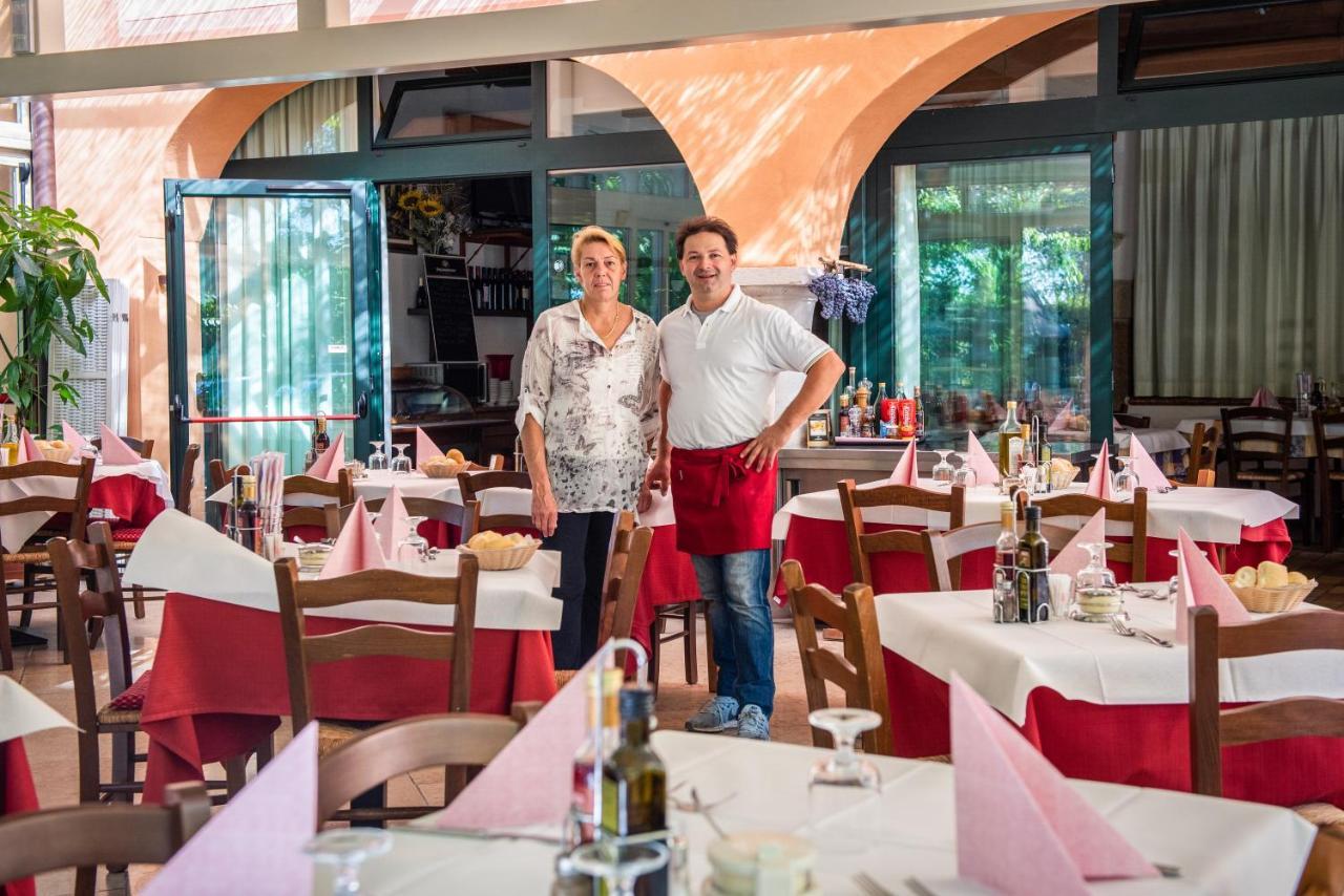 Albergo Al Platano Caprino Veronese Zewnętrze zdjęcie