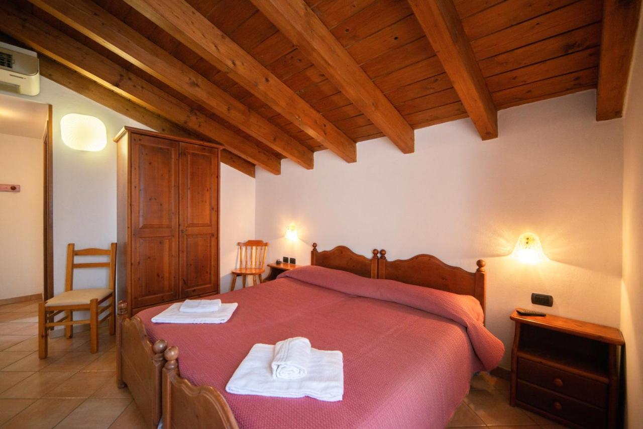 Albergo Al Platano Caprino Veronese Zewnętrze zdjęcie