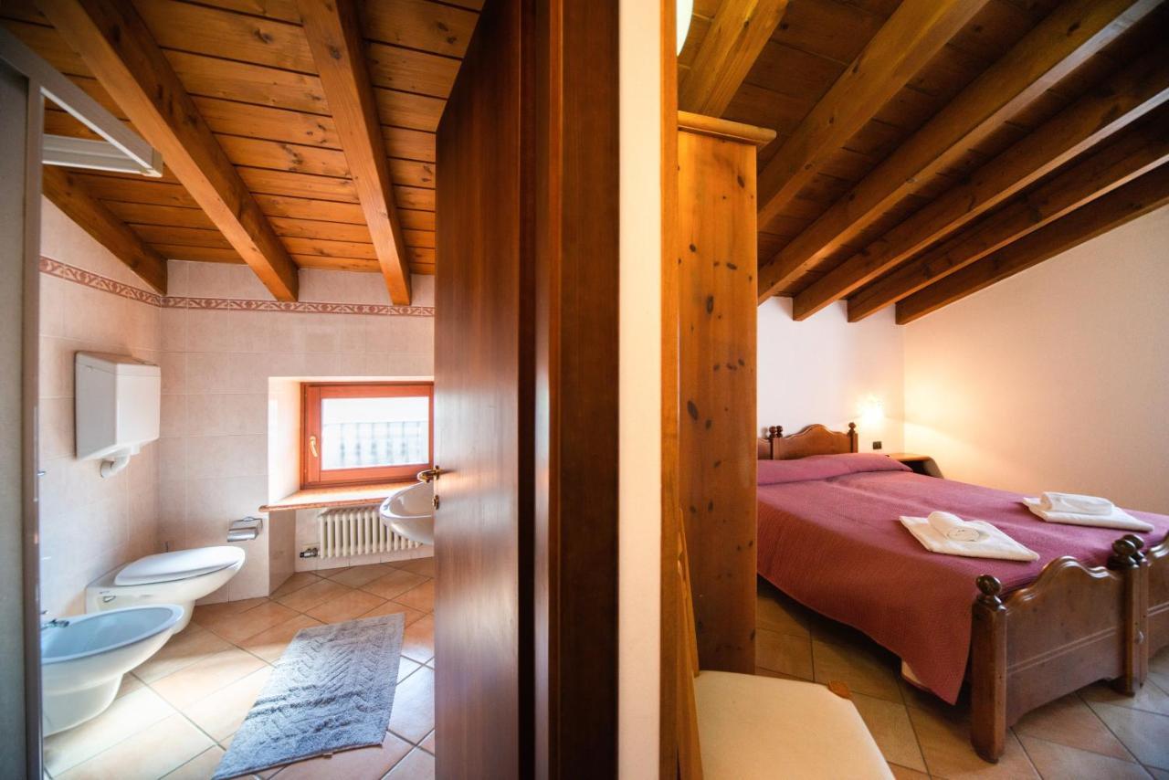 Albergo Al Platano Caprino Veronese Zewnętrze zdjęcie