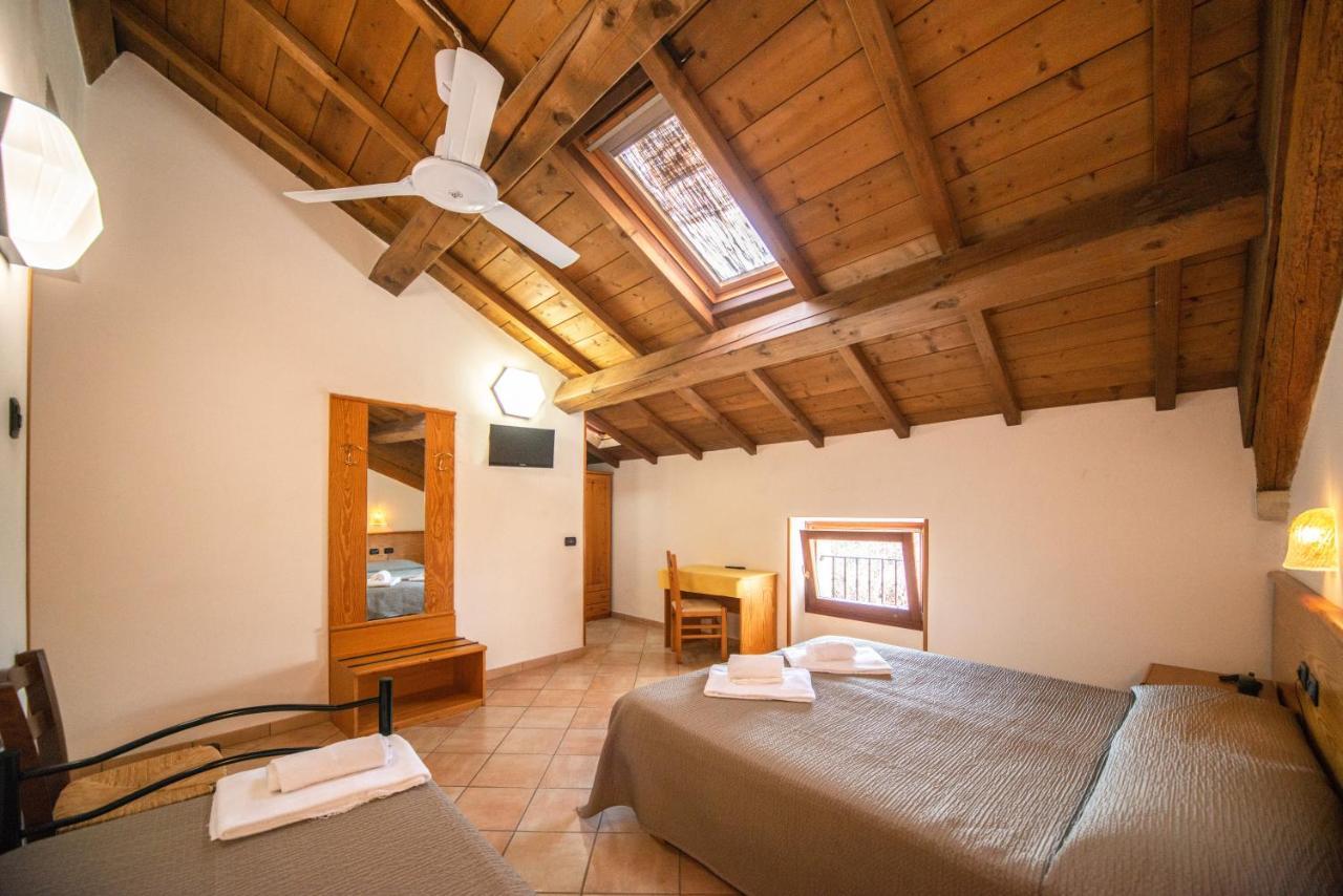 Albergo Al Platano Caprino Veronese Zewnętrze zdjęcie