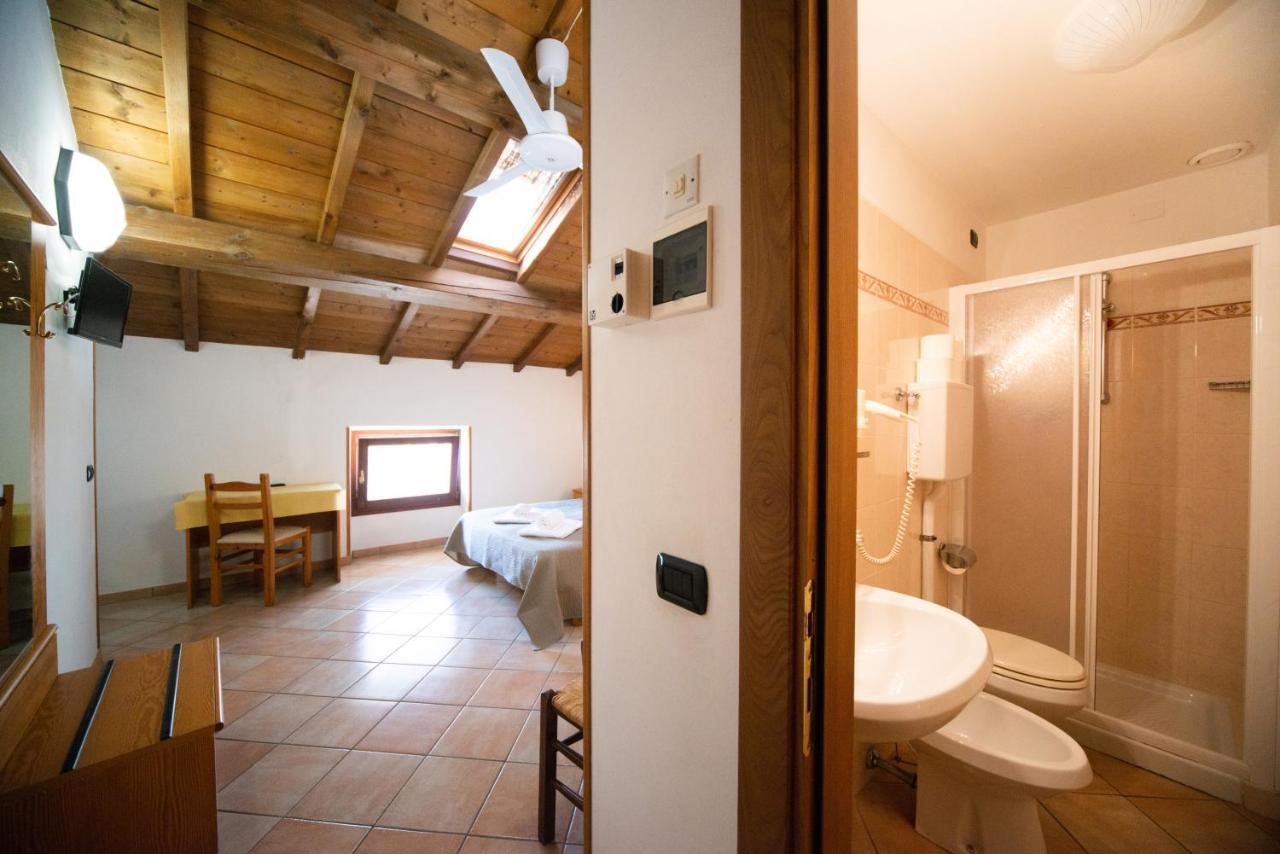 Albergo Al Platano Caprino Veronese Zewnętrze zdjęcie